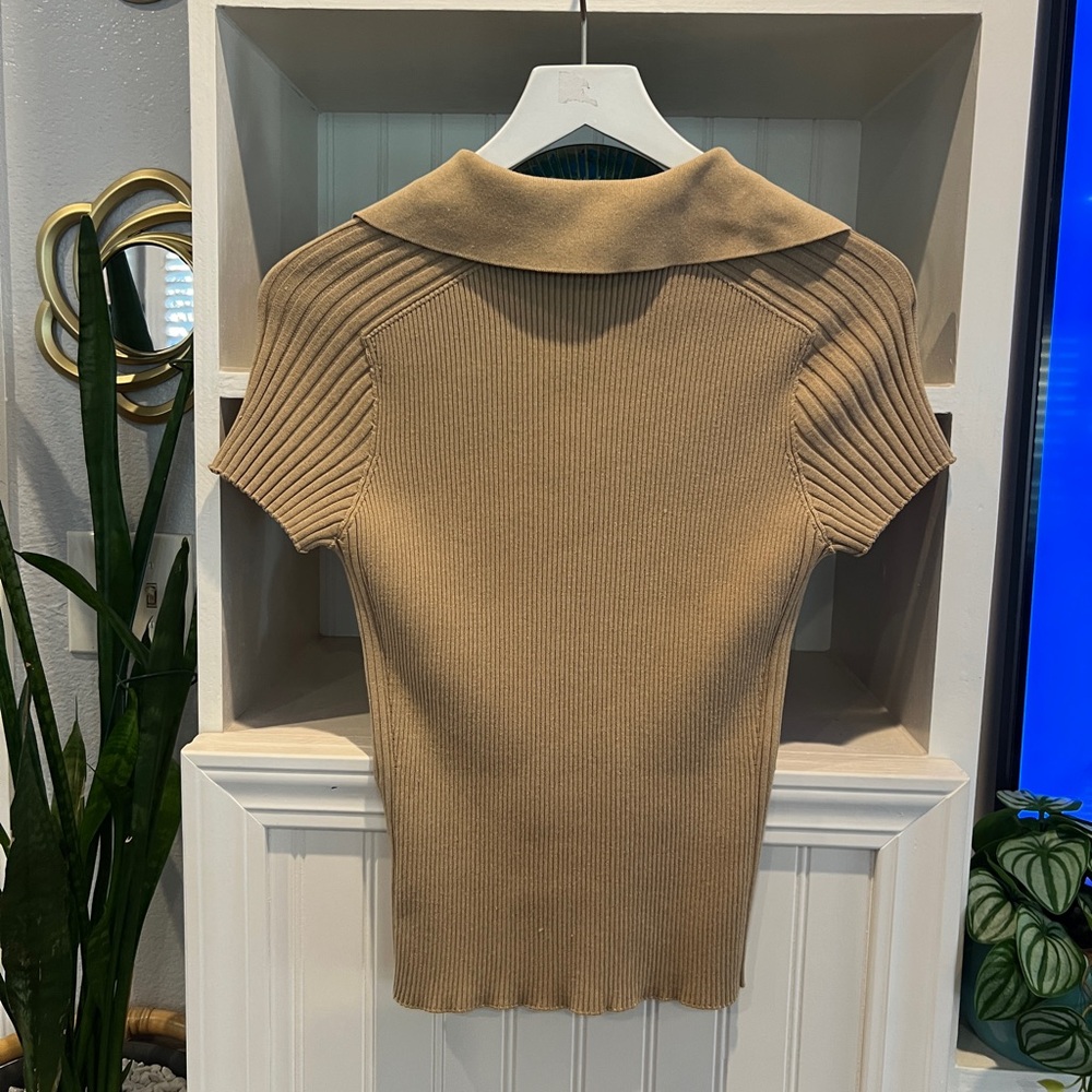 Burberry Stretchy Ribbed Knit Top (Excellent Condition) - Picture 12 of 16